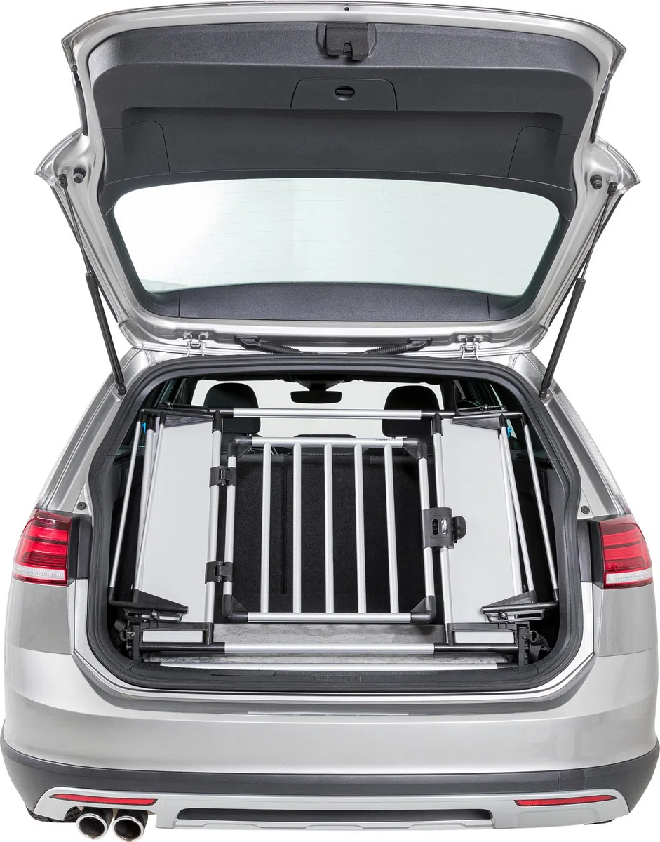 TRIXIE - Grille arrière Universelle pour Voiture, pour Chien Taille 94 à 114 x 69 cm - TR-13201