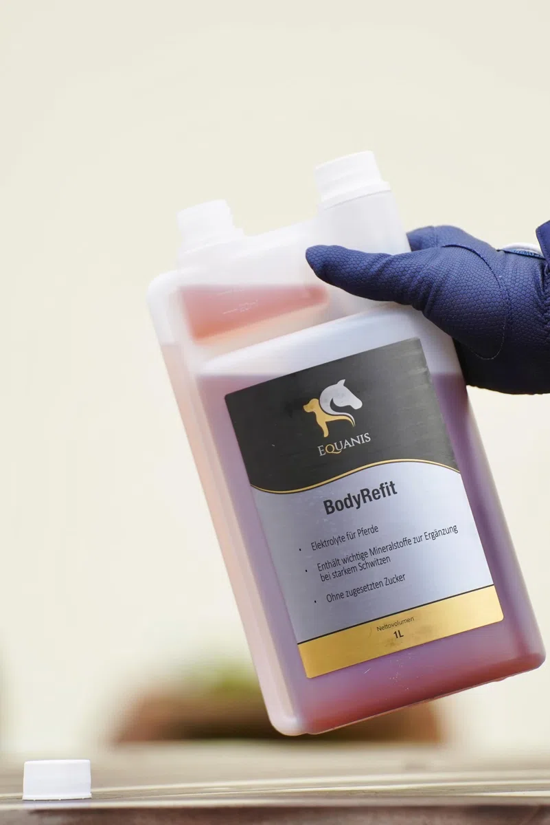 Equanis BodyRefit - Électrolytes pour chevaux en composition premium, peut prévenir les carences en électrolytes après une forte transpiration. Avec betteraves rouges au lieu de sucres ajoutés
